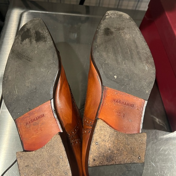 Magnanni Cognac Leather Men's Oxfords - Picture 3 of 4